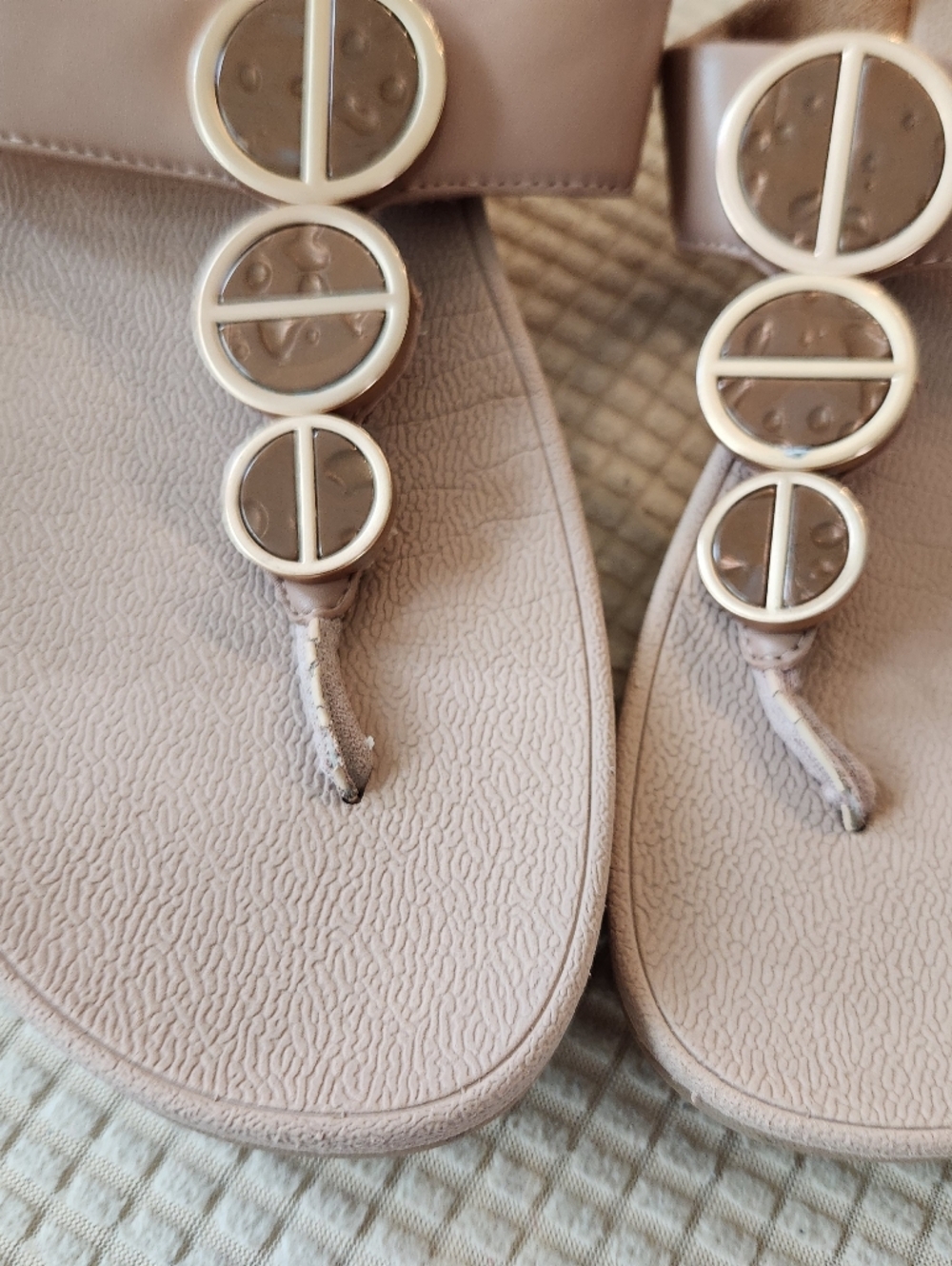 FitFlop BEIGE Thong Sandals with Gold Circle Accents - Picture 4 of 8